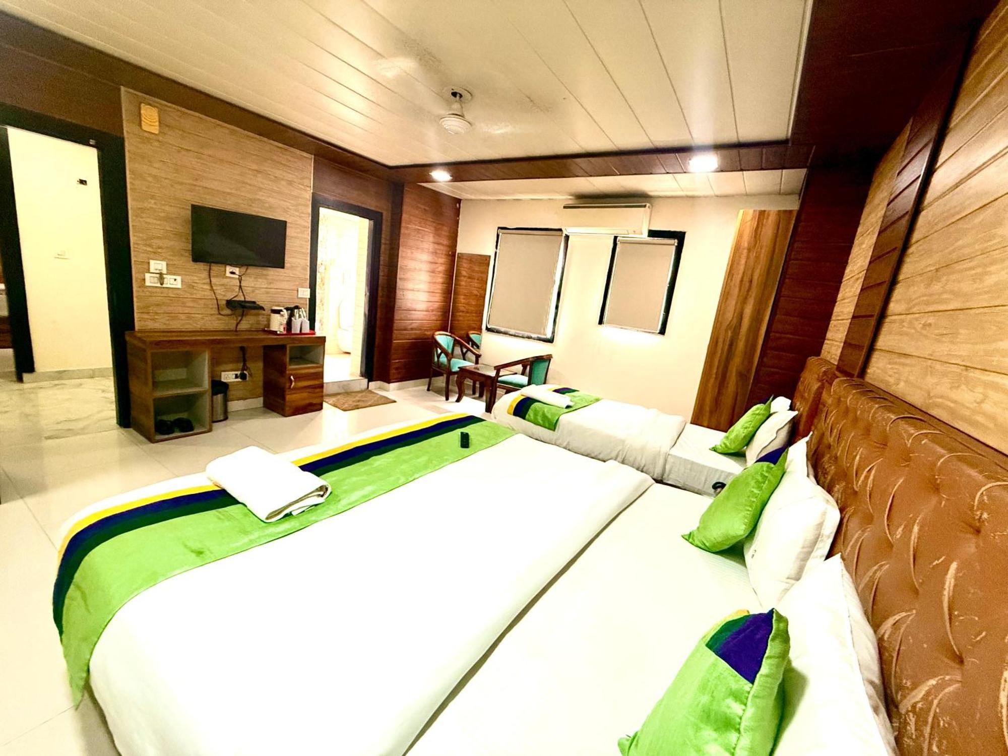 Hotel Tej International Plaza Near Igi Airport Delhi New Delhi Exterior photo